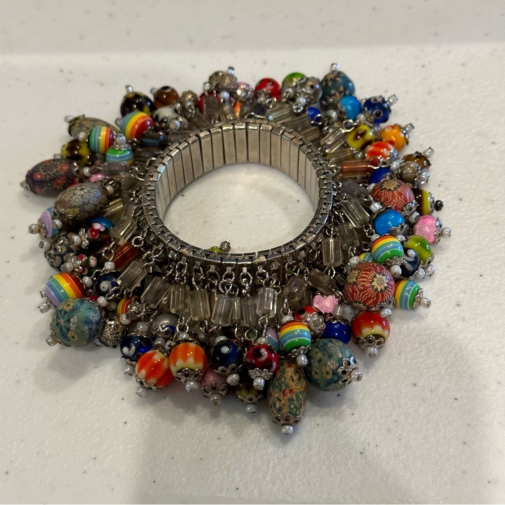 Vintage Cha-Cha / Gypsy inspired stretch bracelet -multicolor glass & clay beads - Picture 3 of 10